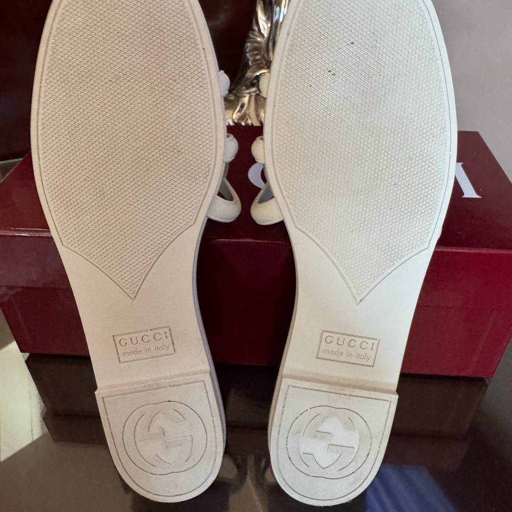 Gucci Women's Cream Logo Slide Sandals - Picture 8 of 8